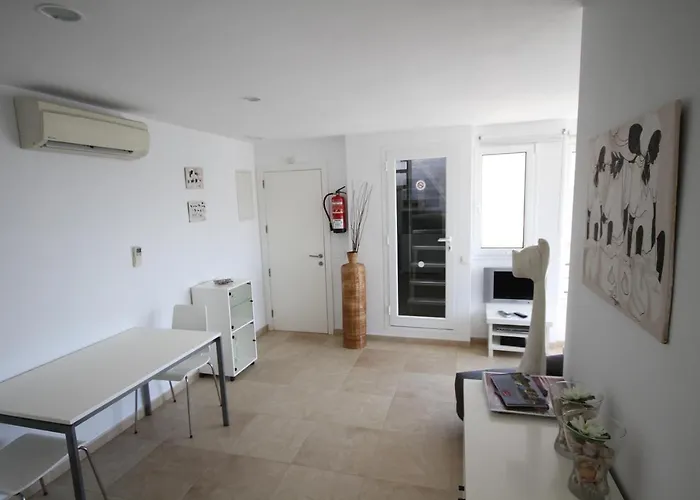 Tamarells 11 Apartment *